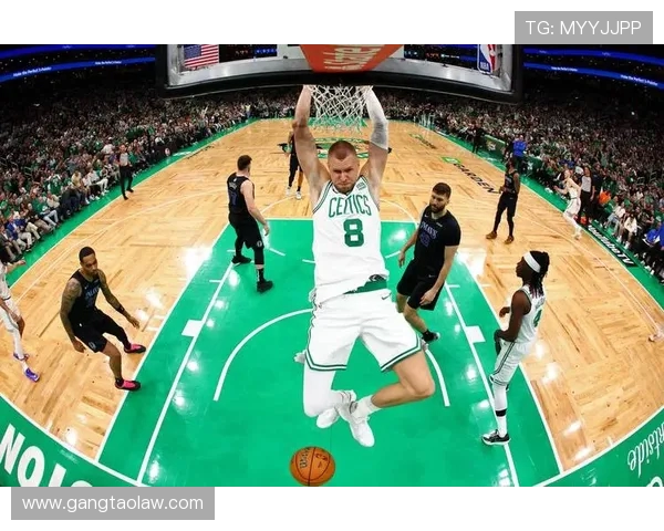 波津希望将绿军夺冠经验传授给老鹰特雷杨是顶级传球手之一